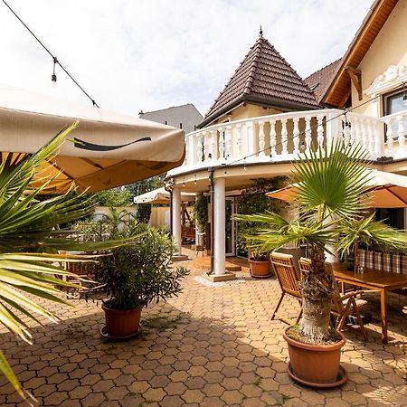 Bed and Breakfast Palazzo à Szeged Extérieur photo