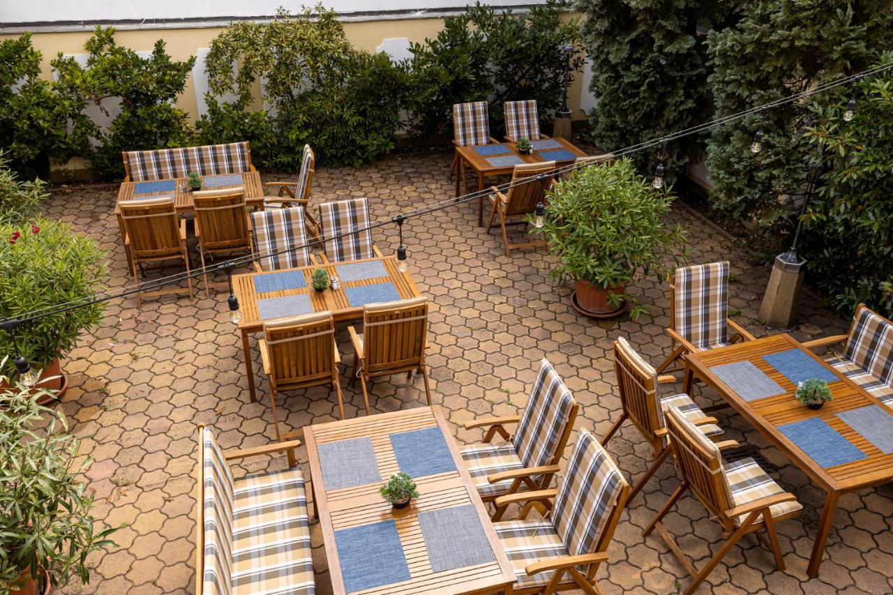 Bed and Breakfast Palazzo à Szeged Extérieur photo